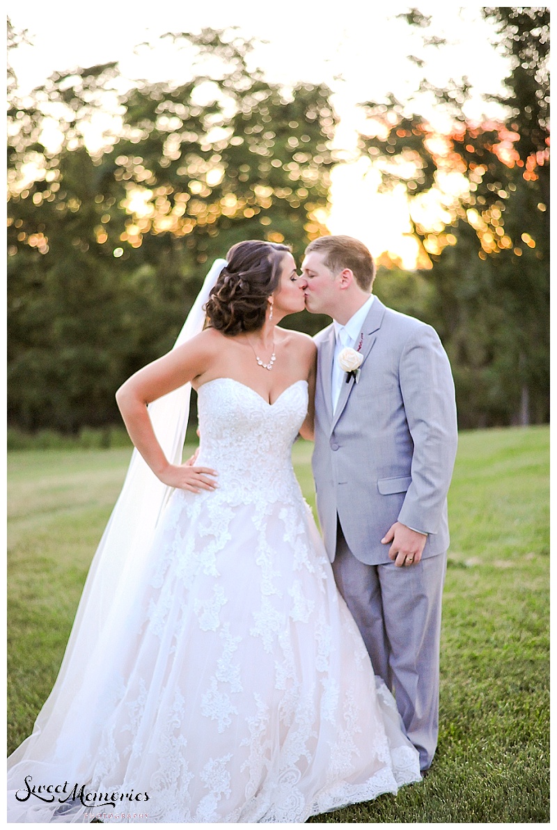 An Oxon Hill Manor Wedding: Erica + David