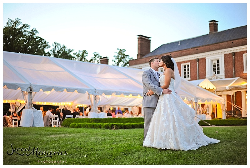 An Oxon Hill Manor Wedding: Erica + David