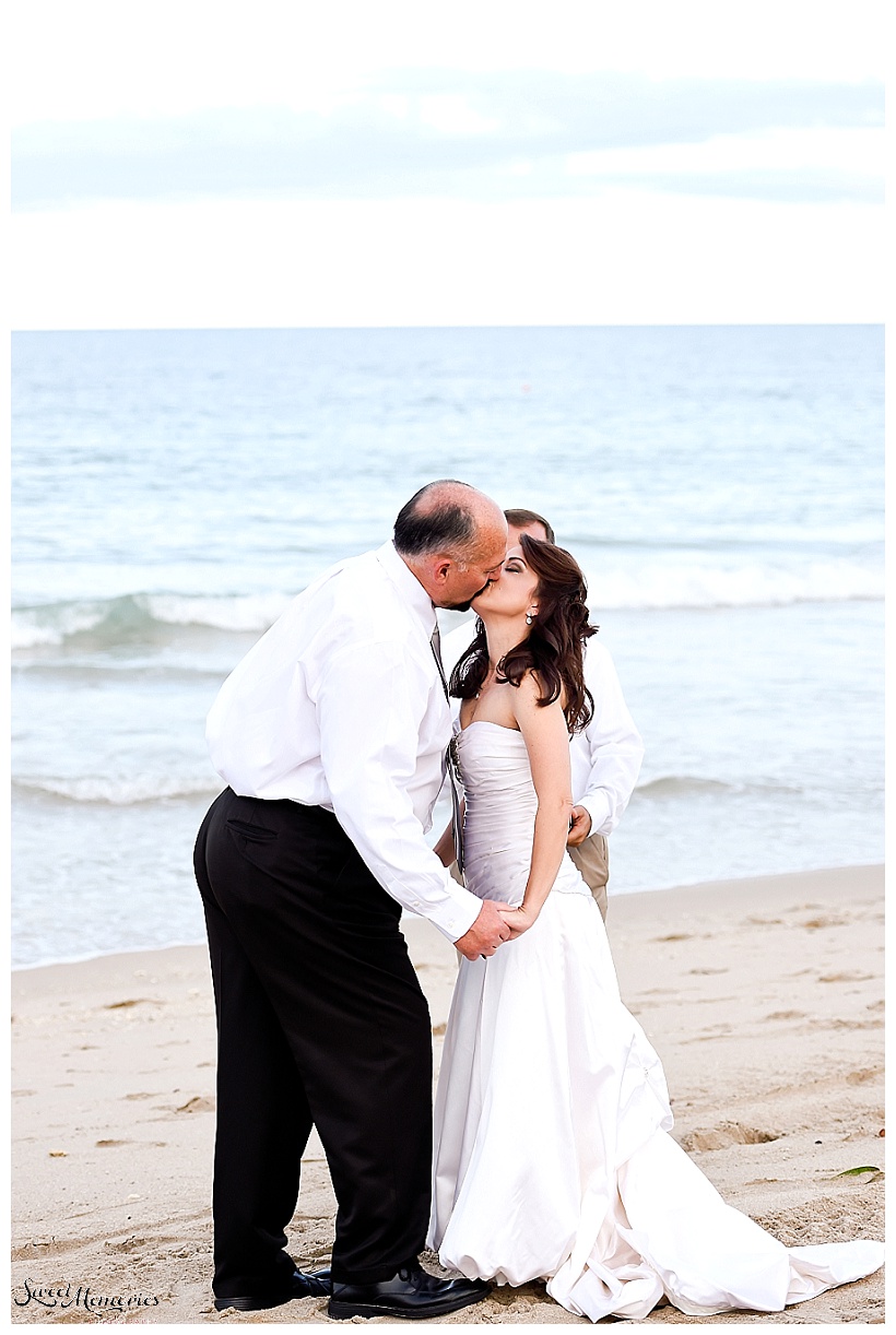 A Fort Lauderdale Marriott Harbor Beach Resort & Spa Elopement - South Florida Wedding Photographer