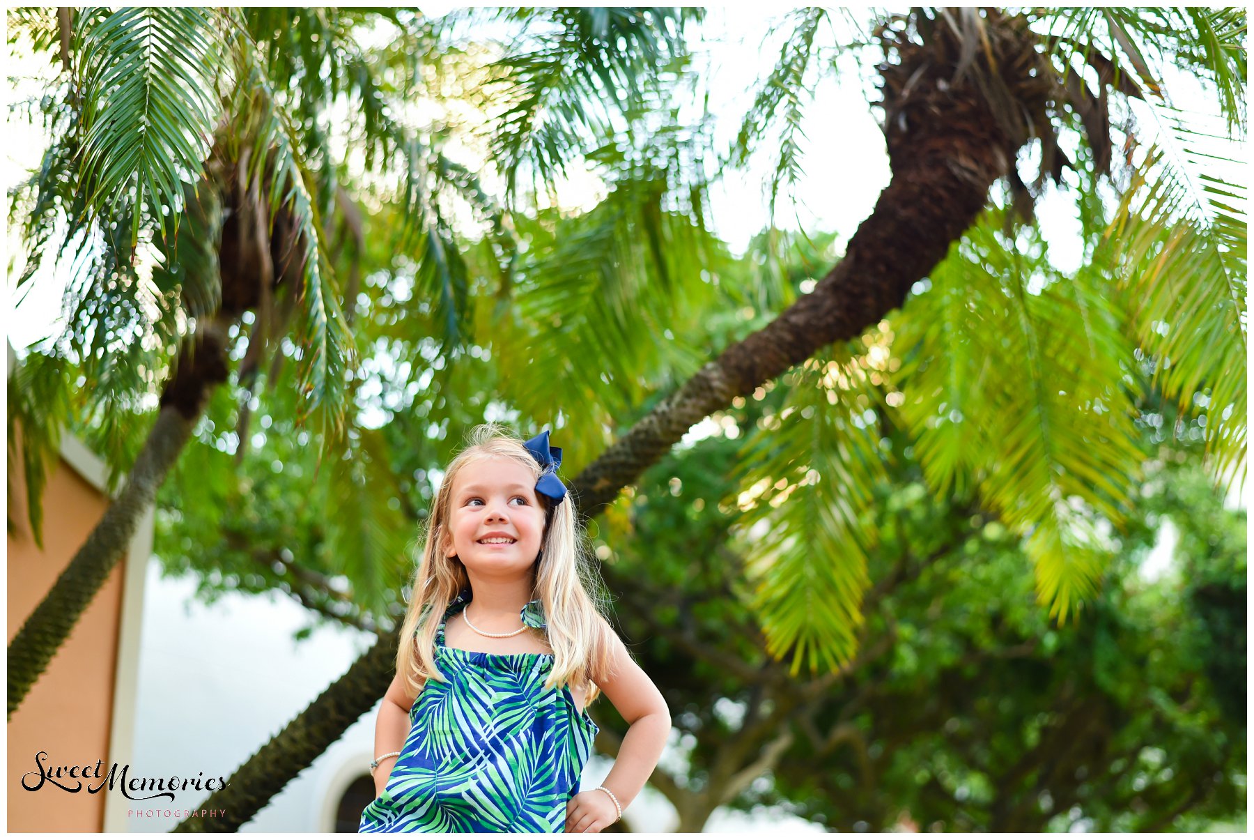 Modern Boca Mom's Family Holiday Session | Boca Raton Photographer