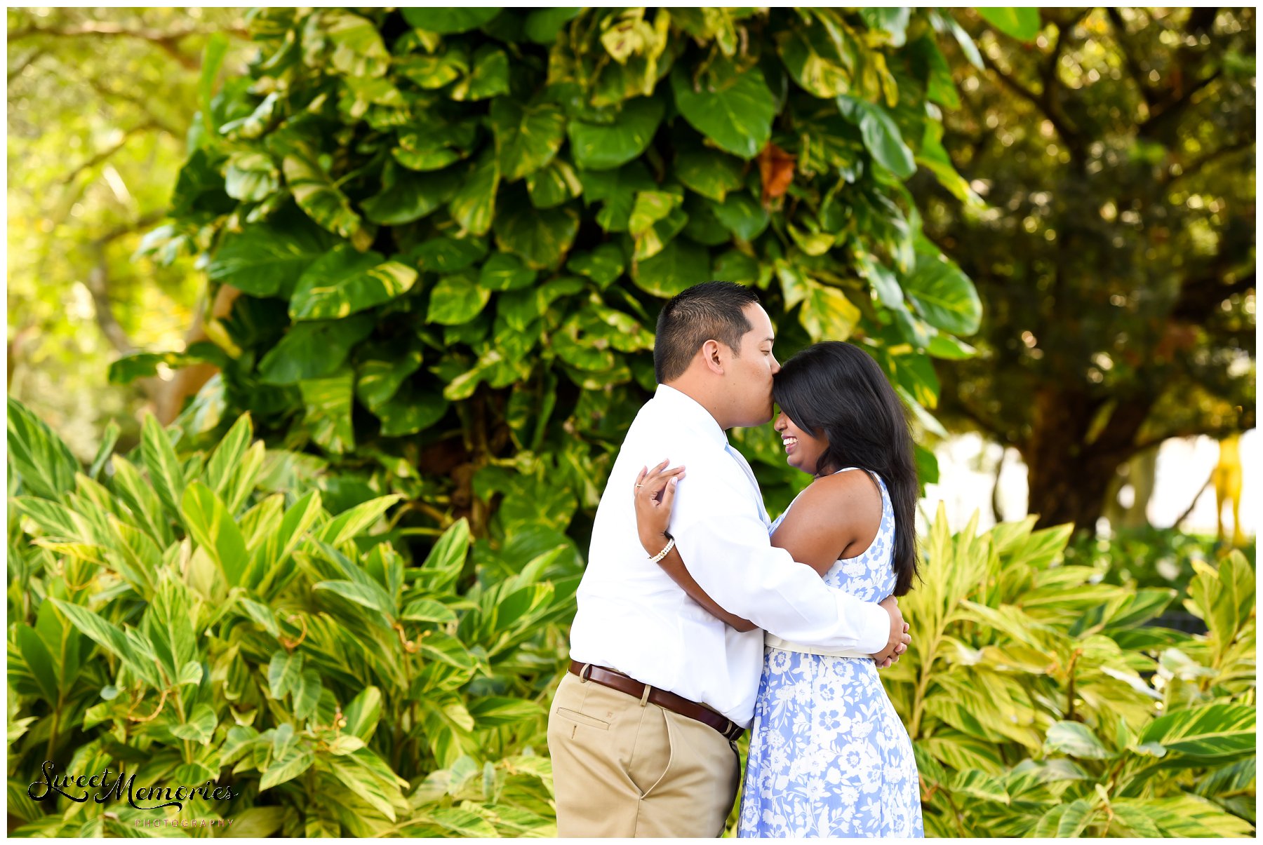 Society of the Four Arts Engagement Session in Palm Beach | Wedding Photographer