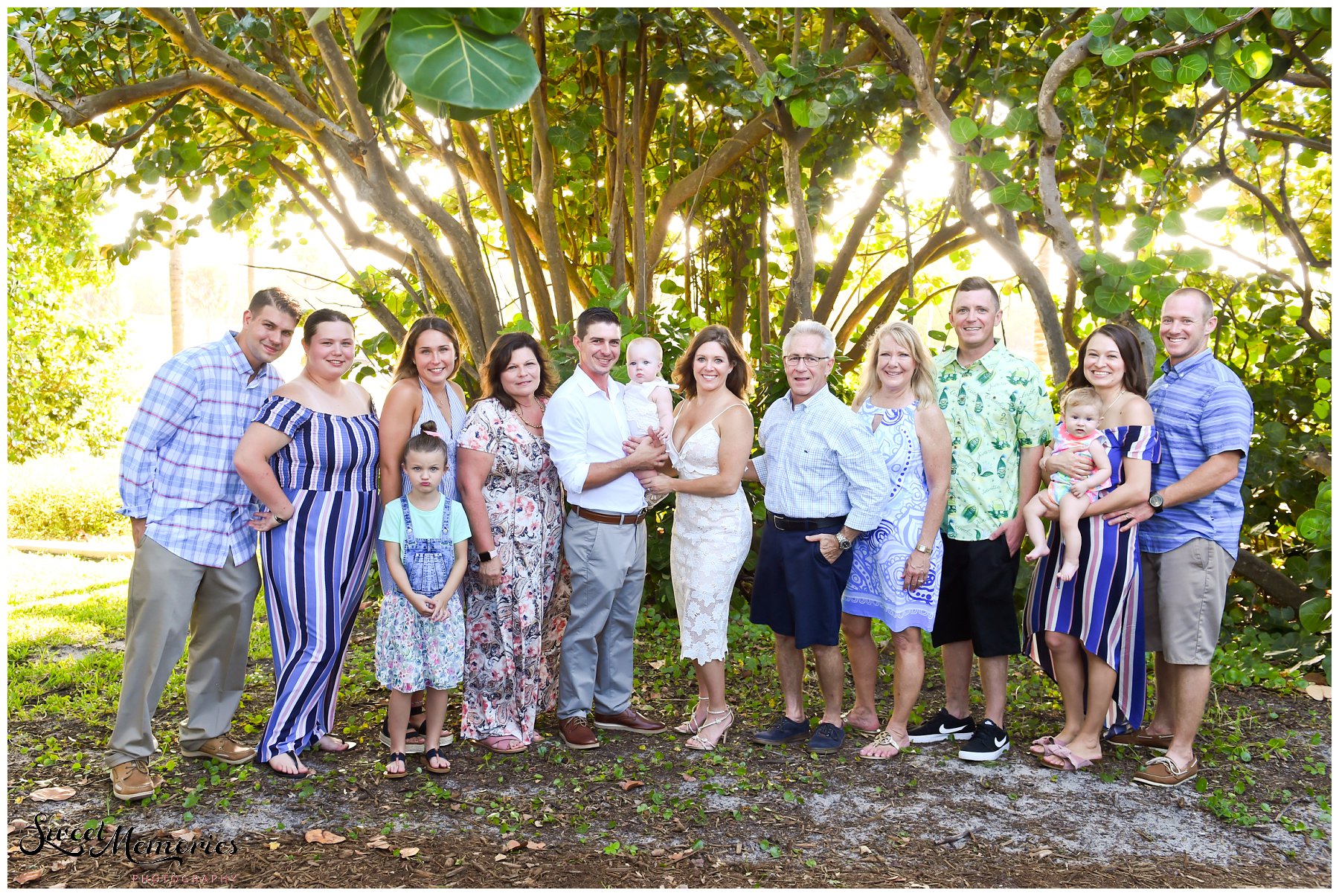 Ashley and Eugene's Jupiter Civic Center wedding in Jupiter, Florida was perfection! Being such a laid-back, low-key couple, they just wanted a chill party where everyone could celebrate their love with them. And this wedding was just that. | Florida Wedding Photographer