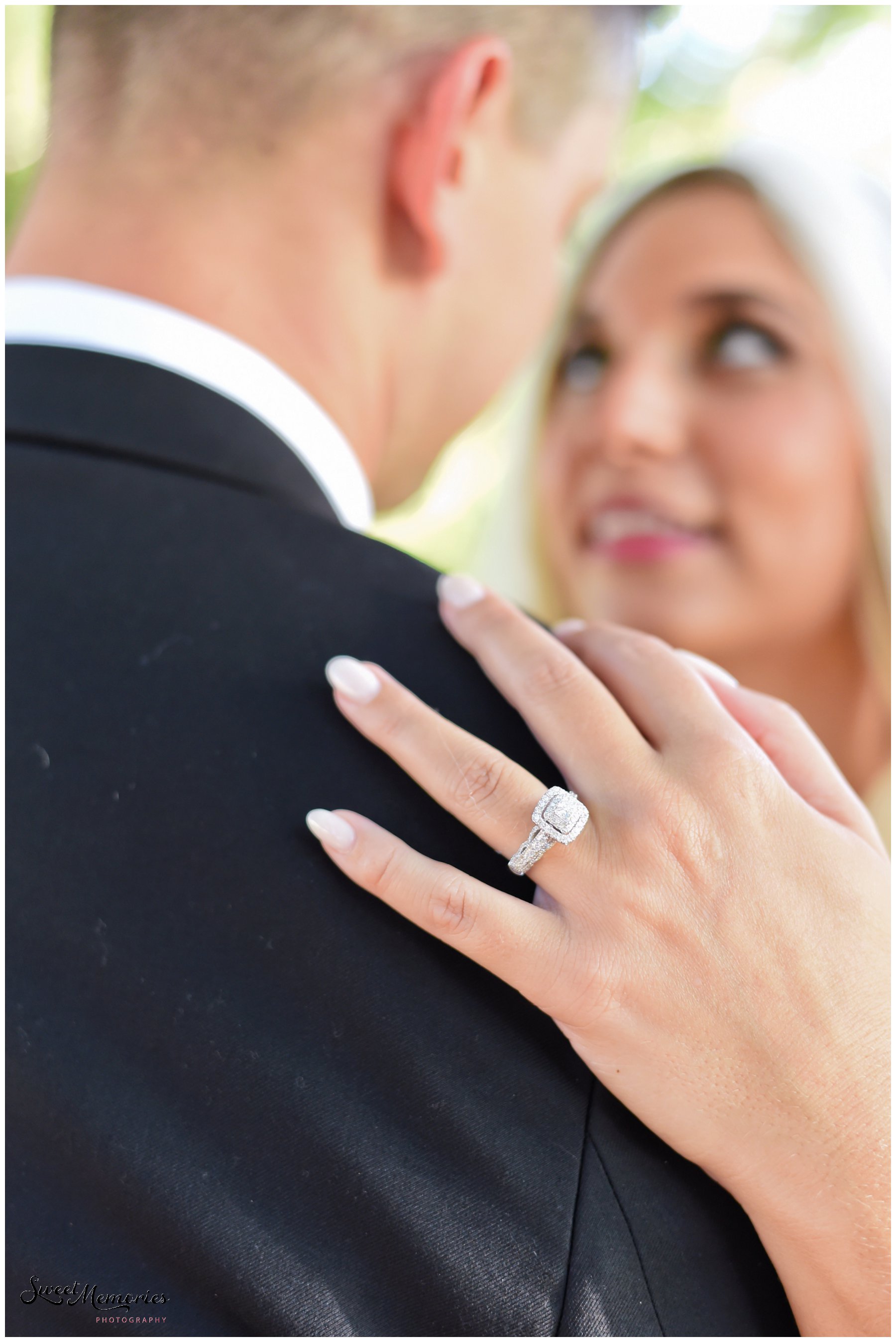 This Drive-In movie inspired wedding is the perfect inspiration for the bride who wants to wear her grandmother’s wedding gown, but still loves a contemporary approach. Set on the grounds of Florida Atlantic University, this outdoor wedding mixed classic with modern to create the most timeless wedding of all time.