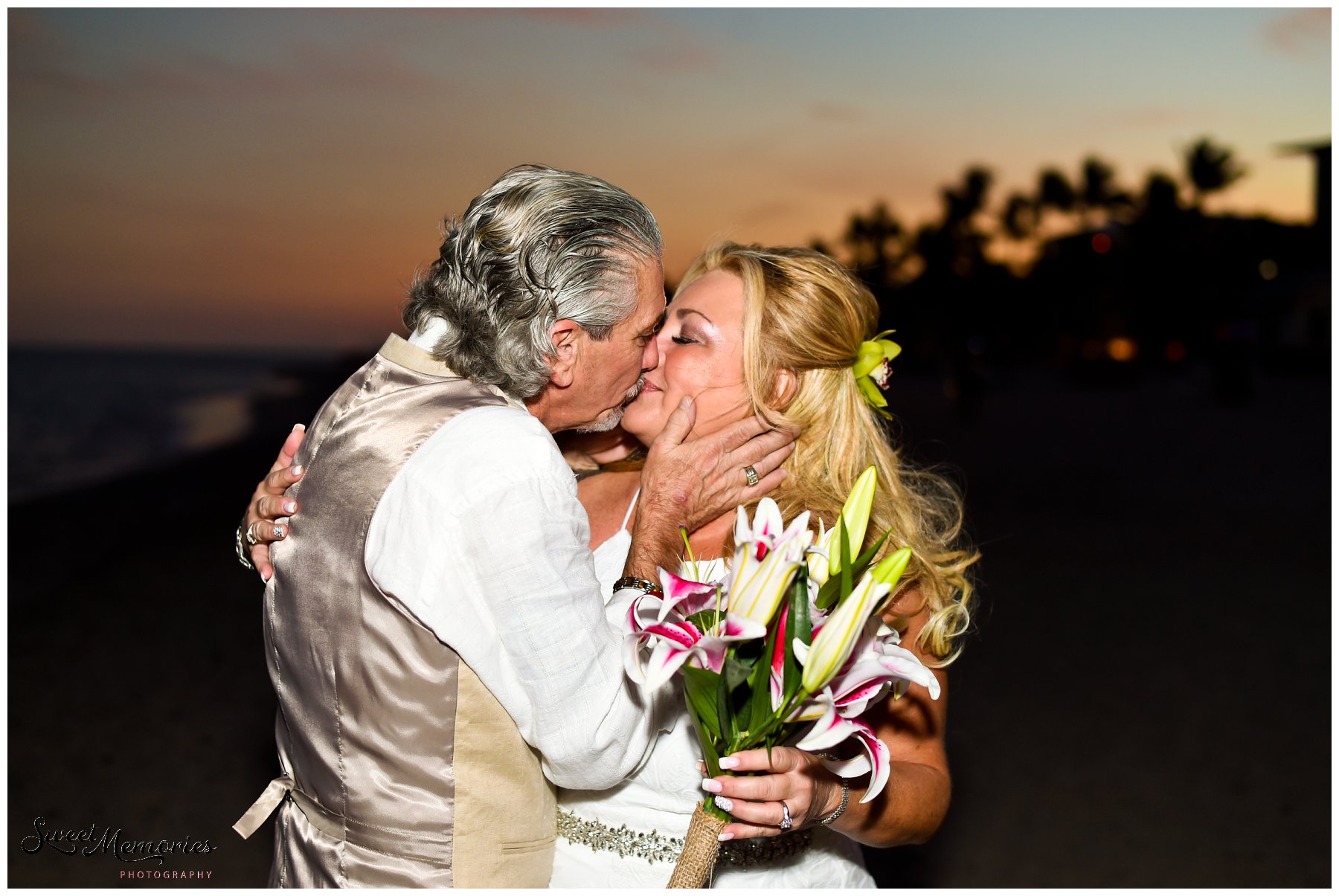 When you want a tropical wedding, look no further than sunny Florida! And this tropical wedding at the Wyndham Deerfield Beach Resort sets the bar high, with its sweetheart table lined with pineapple palm trees and every table decked out in pineapples and birds of paradise!