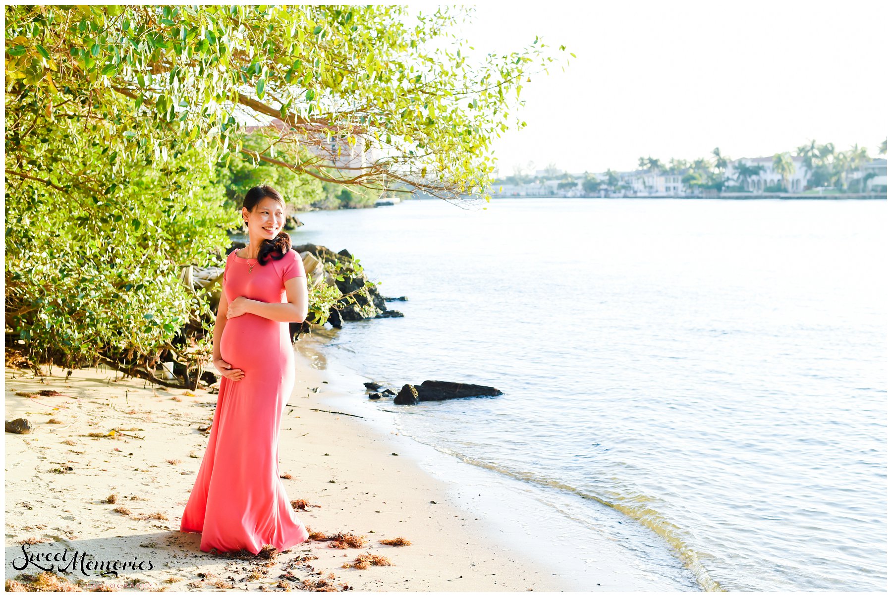 Victoria's baby bump session at Spanish River Park in Boca Raton was absolutely adorable, featuring momma herself, daddy, and baby's older sister. I love how the excitement and happiness just radiated throughout the whole session ... exactly how every maternity session should be!