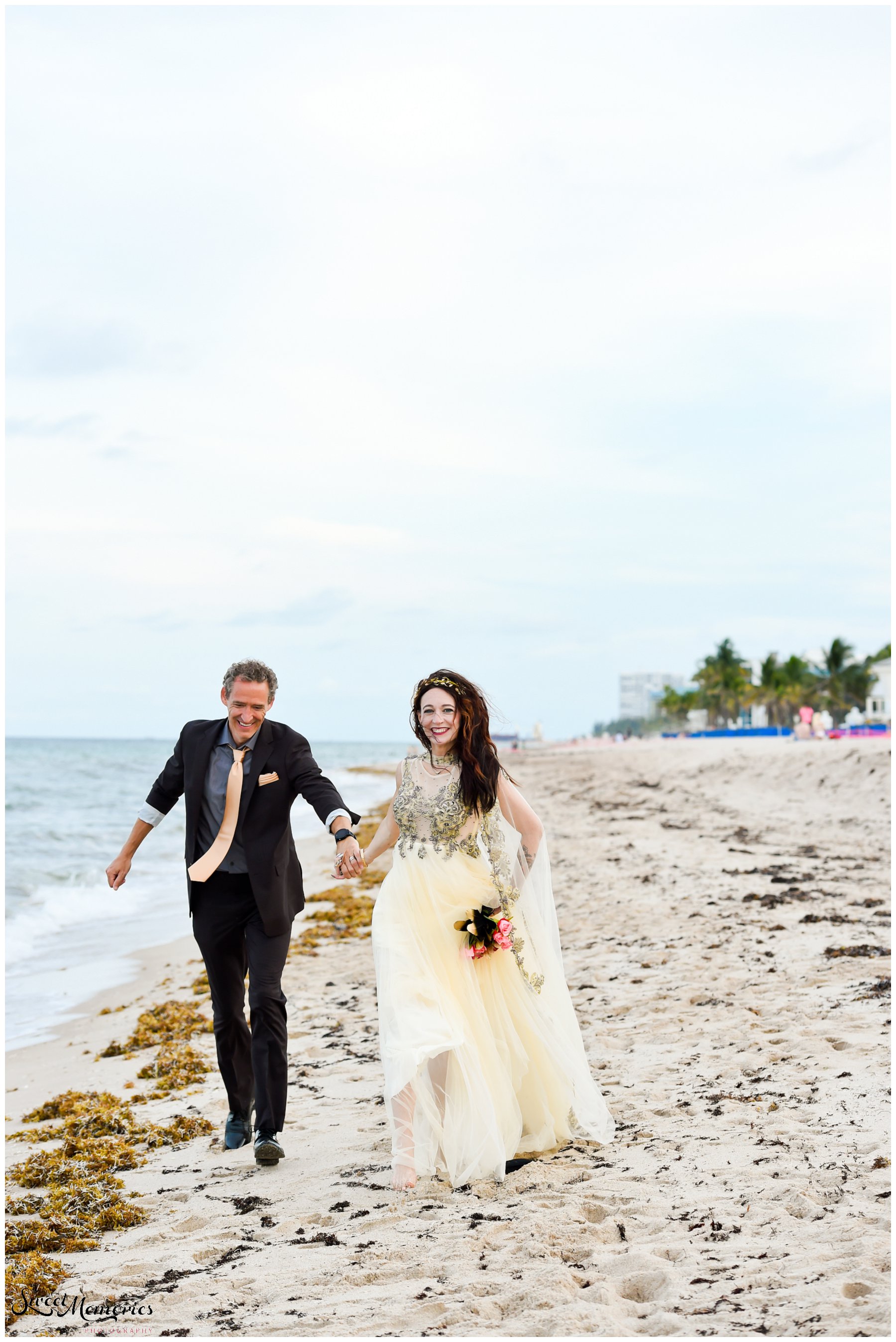 This fun Fort Lauderdale Beach 25 year anniversary celebration is fun and eccentric, mixing in some romance with a trash-the-dress session in the water!