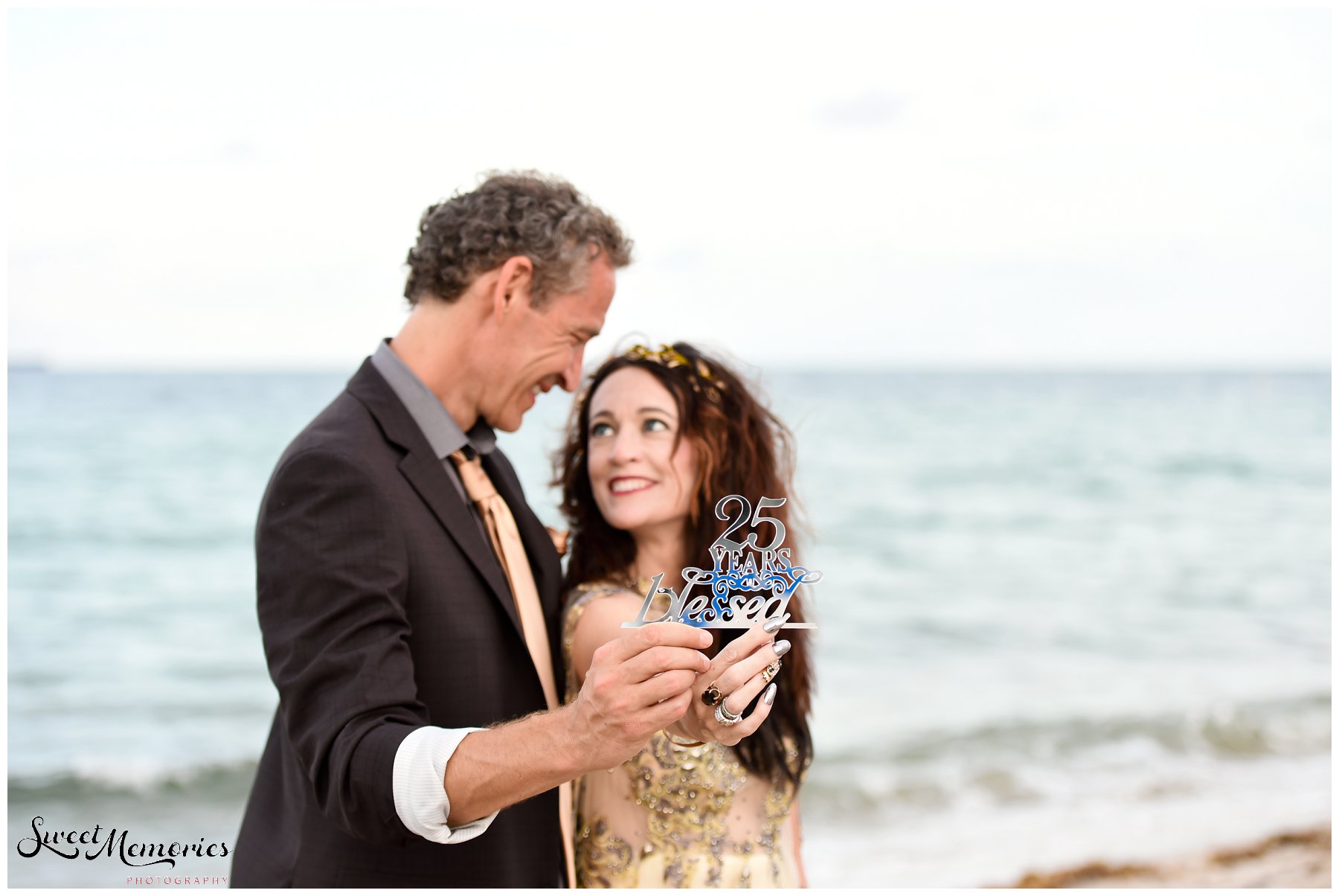 This fun Fort Lauderdale Beach 25 year anniversary celebration is fun and eccentric, mixing in some romance with a trash-the-dress session in the water!