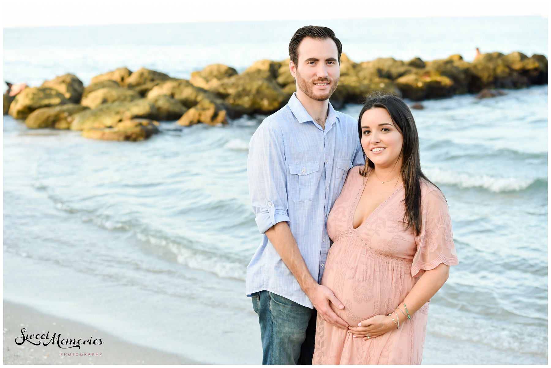 Crystal and Ryan are expecting their first baby and it's a girl! To celebrate and commemorate the big news, we headed over to Red Reef Park in Boca Raton for their beach maternity session.