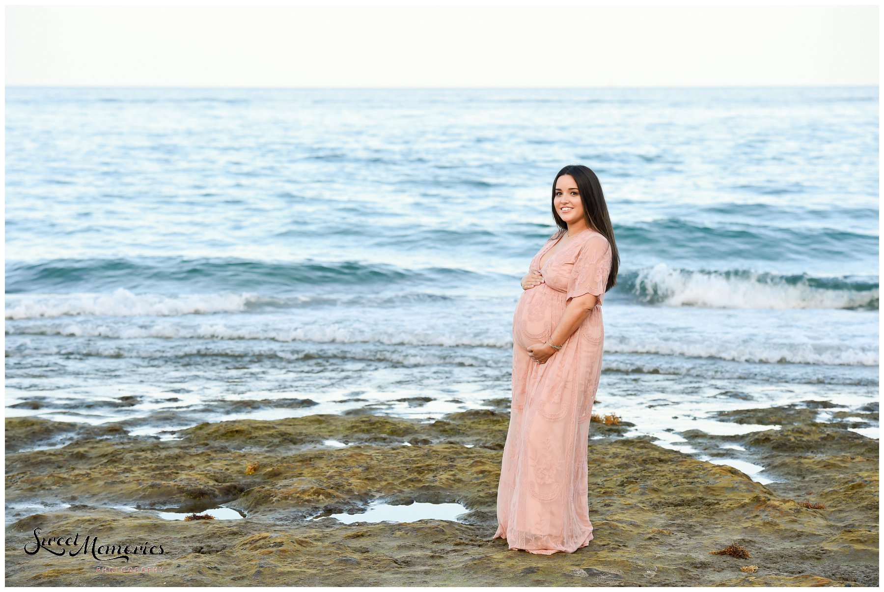 Crystal and Ryan are expecting their first baby and it's a girl! To celebrate and commemorate the big news, we headed over to Red Reef Park in Boca Raton for their beach maternity session.