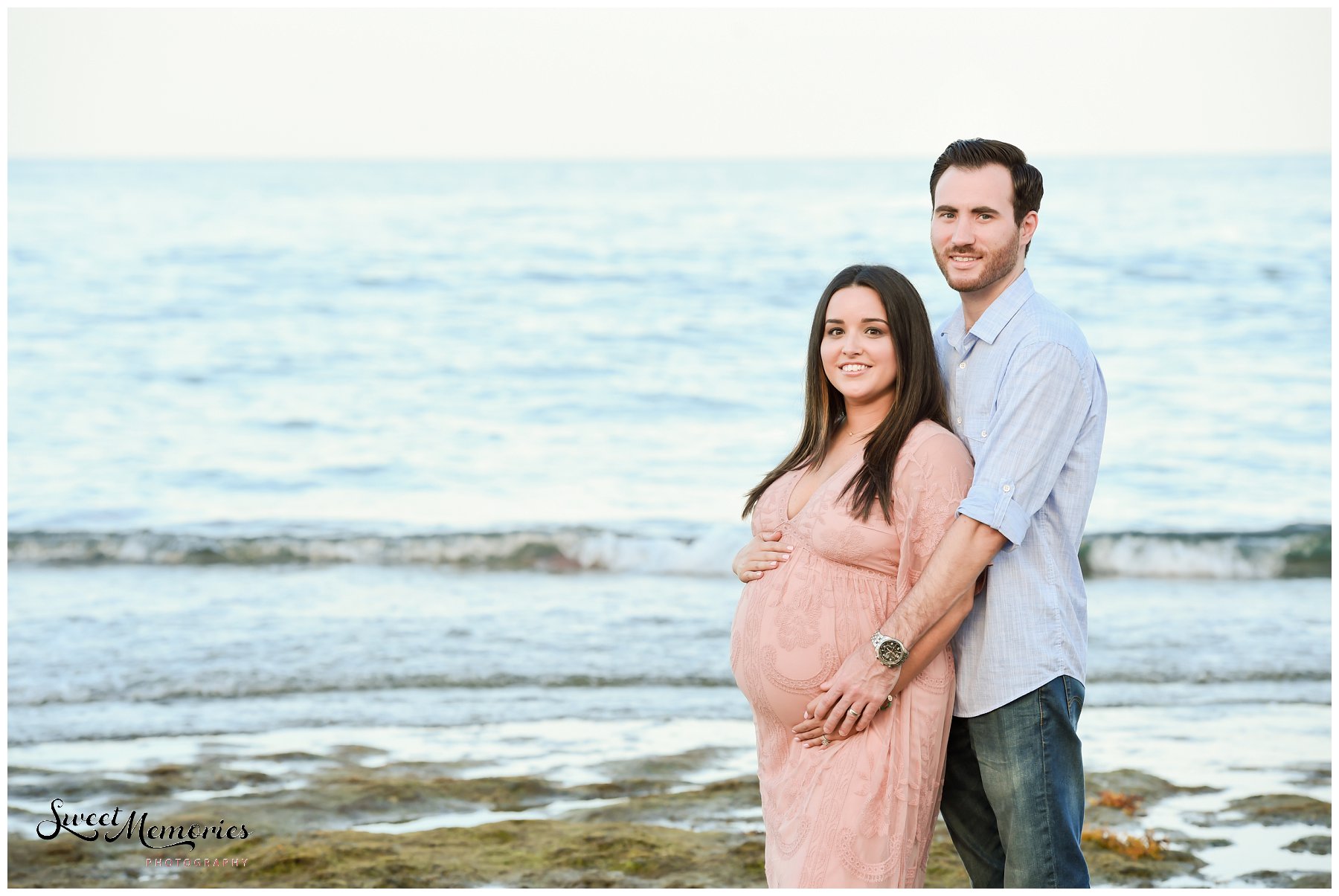 Crystal and Ryan are expecting their first baby and it's a girl! To celebrate and commemorate the big news, we headed over to Red Reef Park in Boca Raton for their beach maternity session.