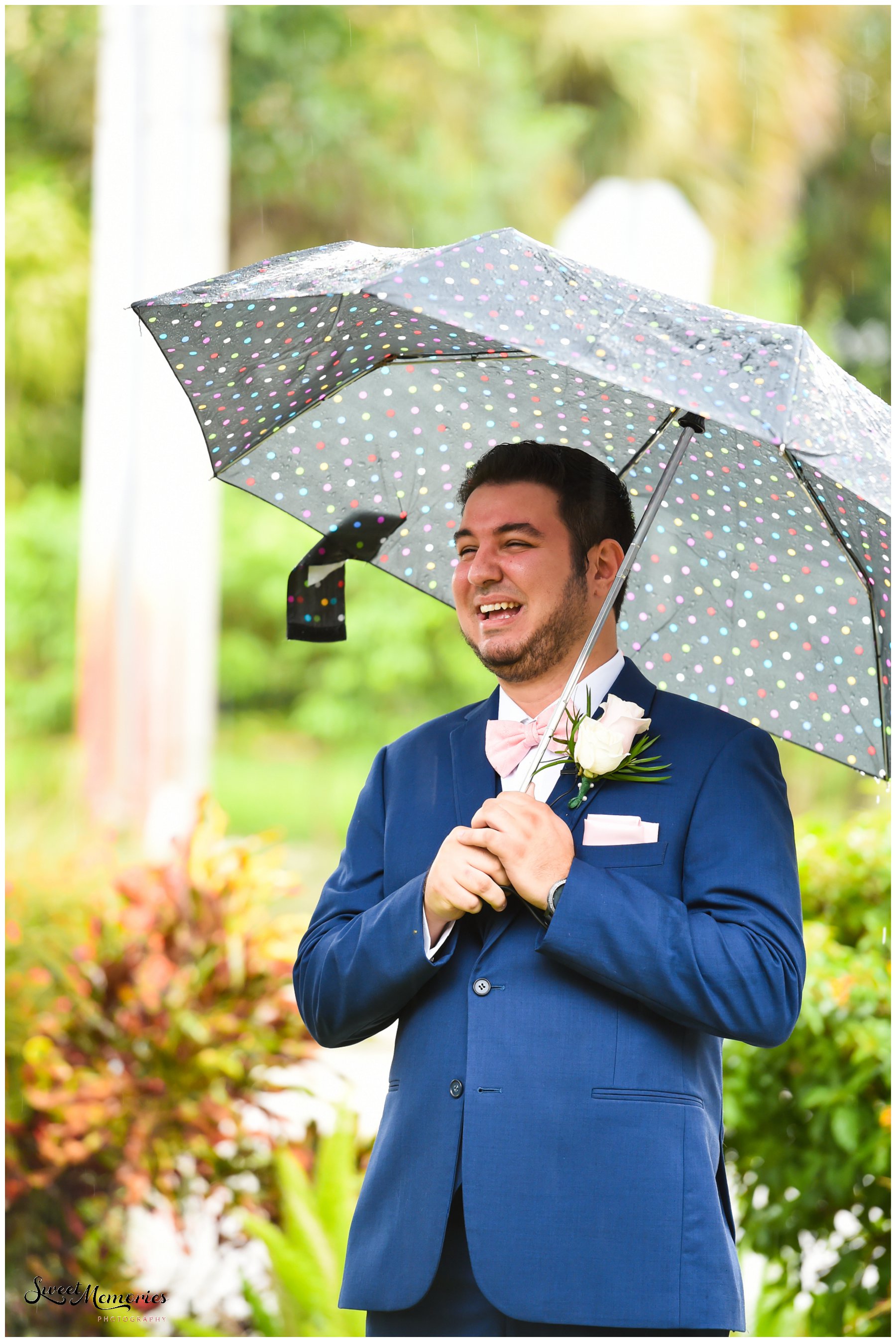 Nicki and Charlie's Addison wedding in Boca Raton was elegant, and adorned with blush and sparkles! A perfect representation of the couple and their love. And according to them, "every moment was amazing!" 