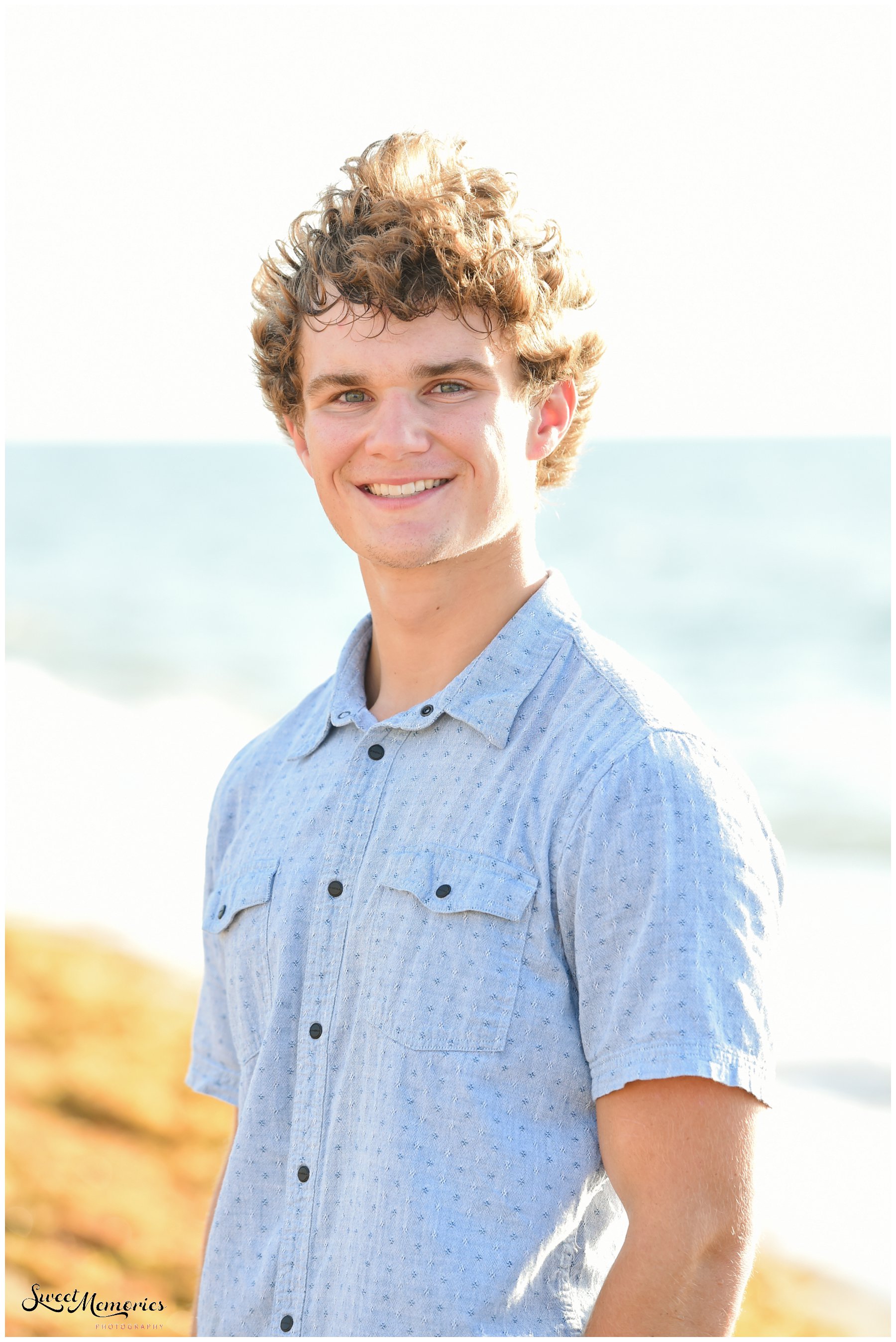 This Fort Lauderdale Couples Photoshoot on the beach with Ariel and Charlie was so much fun. This Kentucky-based couple was on a much-needed vacation with Ariel's family to celebrate their senior year of high school. Their first session together as a couple, we had a great time!