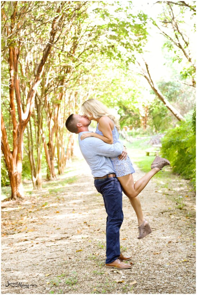 This Waco engagement session with a beautiful couple and their three furbabies was so much fun!