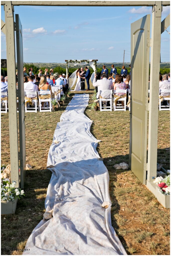 This wedding has it all: a sweet love story, beautiful couple, gorgeous day, and supportive family and friends. And although it was a typical summer day in Texas (by that, I mean, stuffy hot, like an oven), there was a nice breeze and fluffy cloud coverage. The perfect kind of day to get married!