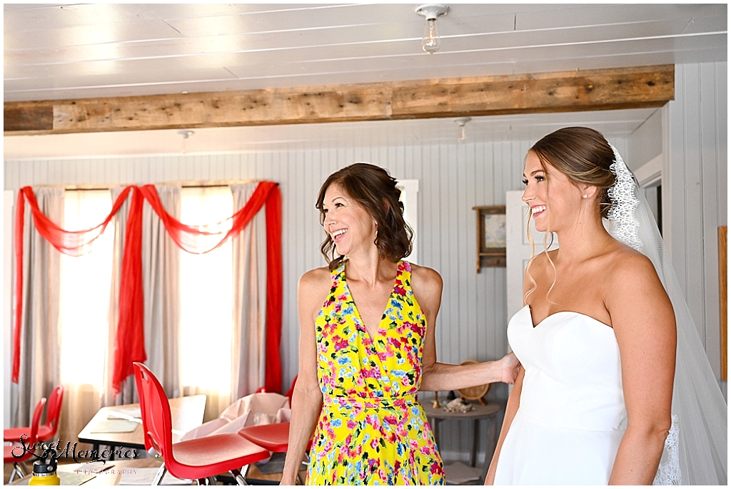 Like mother, like daughter. Getting ready at Star Hill Ranch on this beautiful Dripping Springs wedding day!