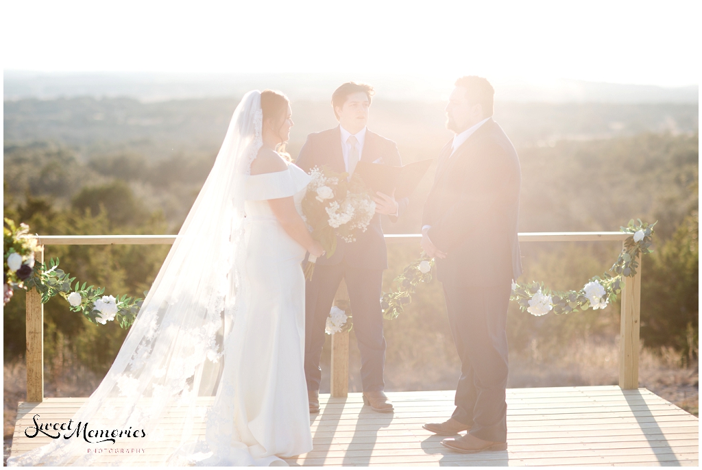 Dripping Springs Backyard Wedding | Austin Photographer