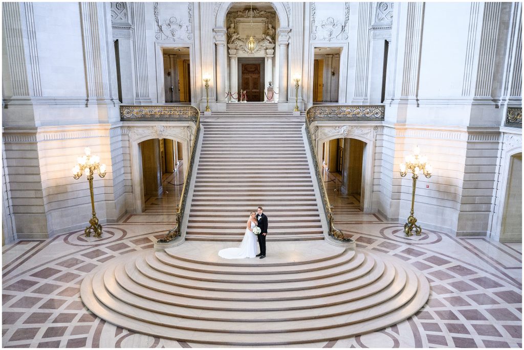 Bride and groom pictures at San Francisco City Hall 