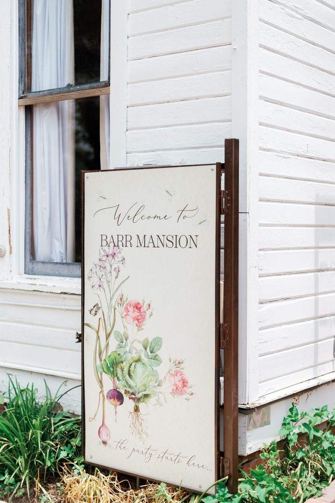 Welcome sign at Barr Mansion in Austin, TX.