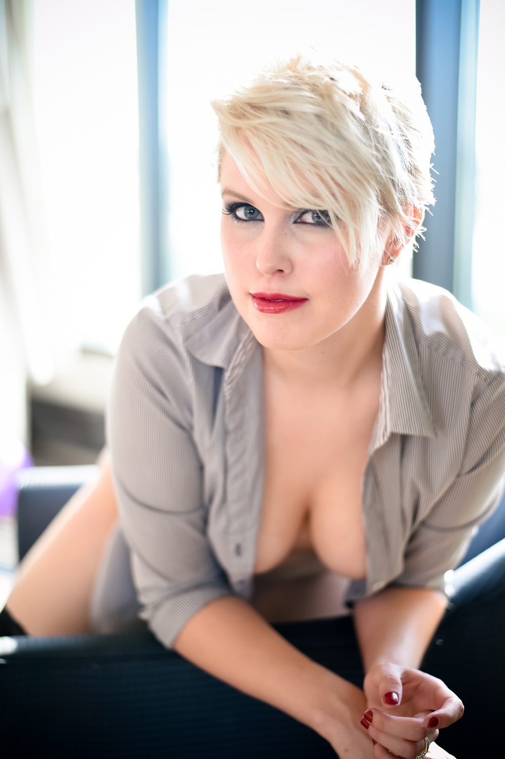 Makeup and hair are included for boudoir photography in Austin, Texas