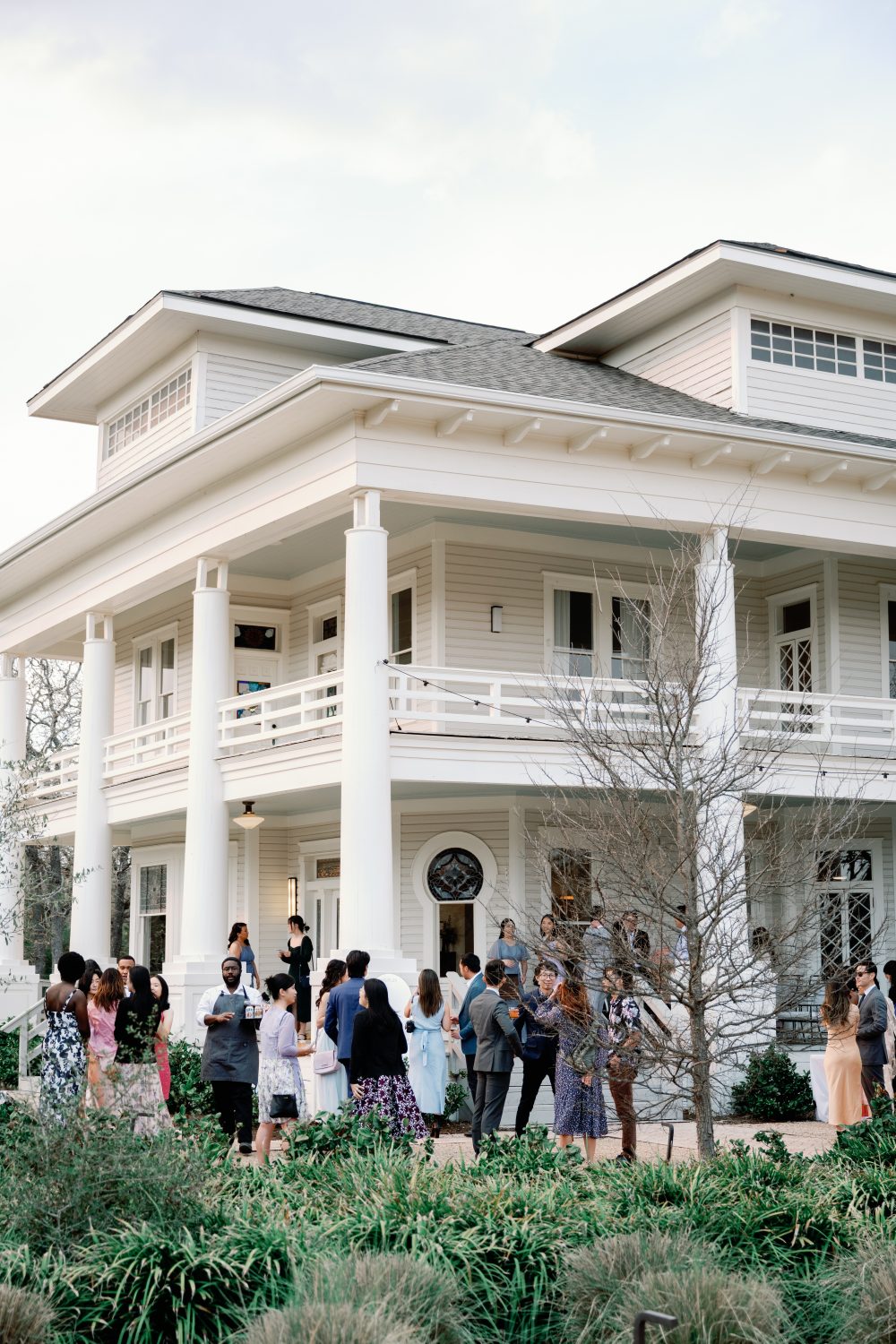Wedding cocktail hour outside The Grand Lady in Austin, TX